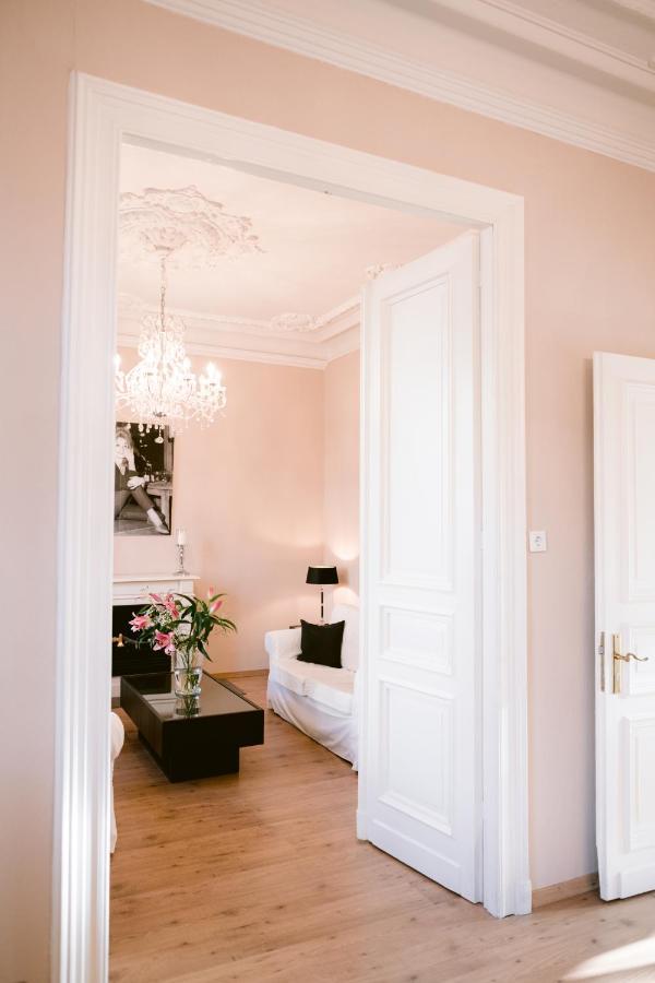 Boutique Hotel Villa Oberkassel Dusseldorf Ngoại thất bức ảnh