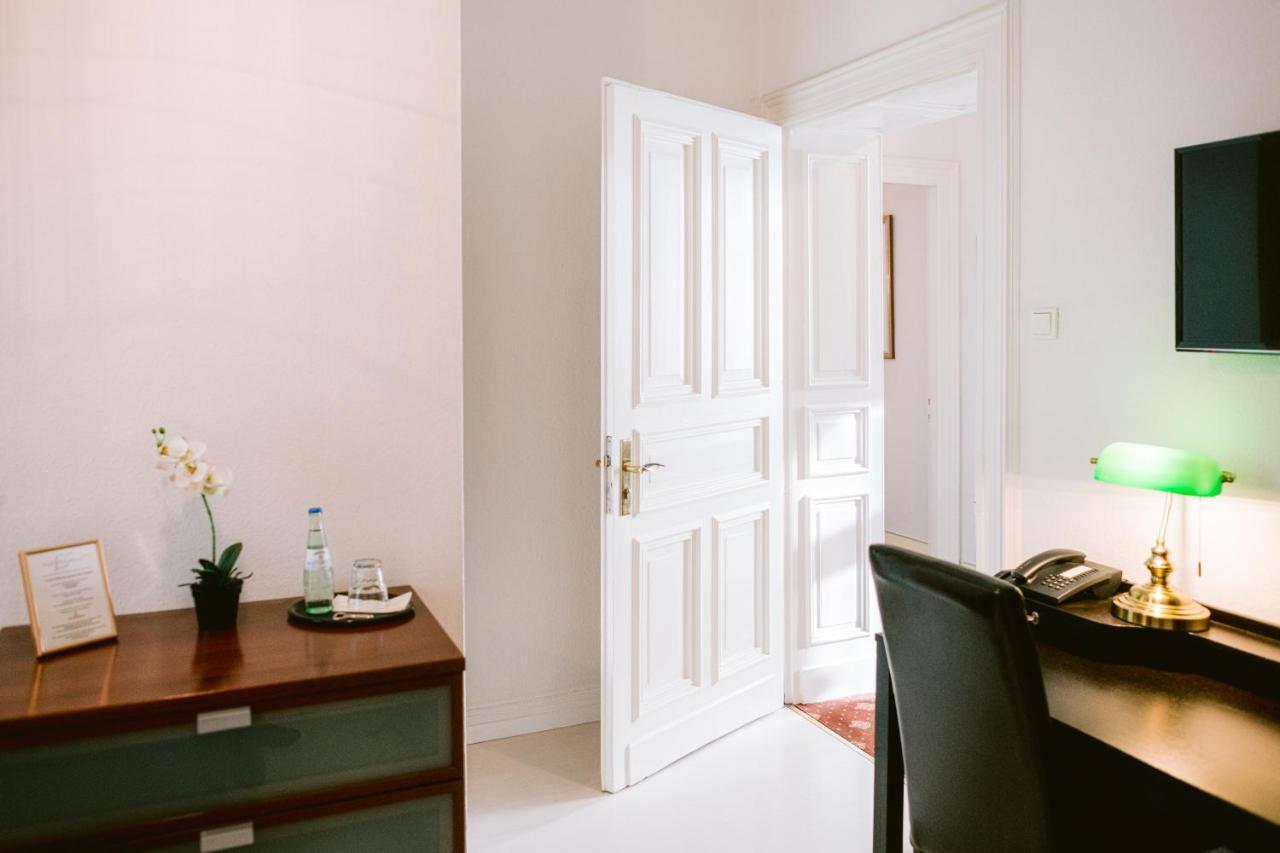 Boutique Hotel Villa Oberkassel Dusseldorf Ngoại thất bức ảnh